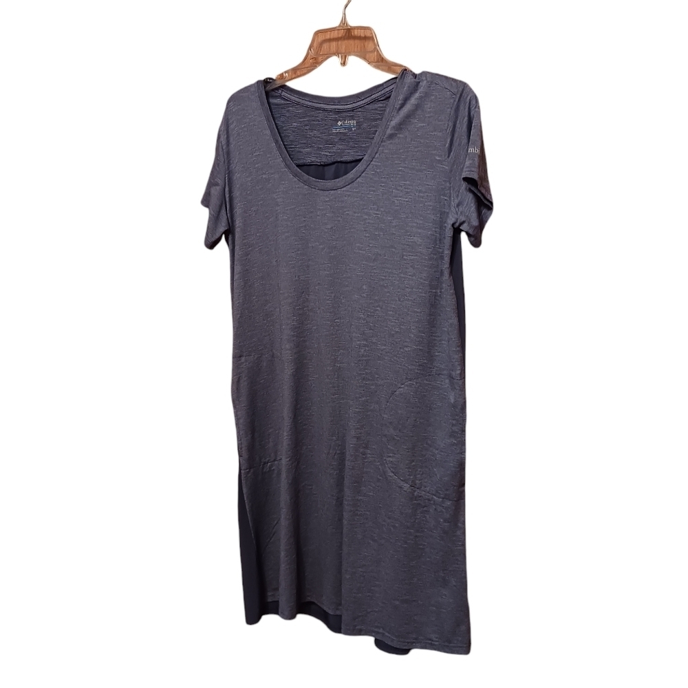 Columbia Sport Gray Two Toned Short Sleeved Dress Ladies Small Comfy Gorpcore